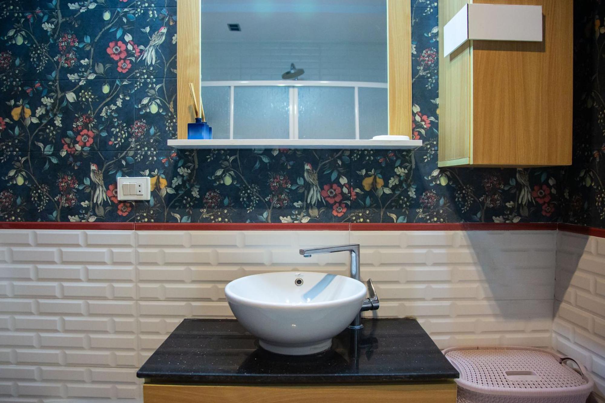 Heliopolis Apartment *